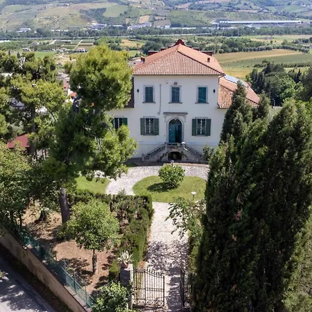 In An 1800s Frescoed With Panoramic Solarium And Historic Park - Mastrangelo