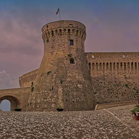 Bed & Breakfast In An 1800s Frescoed With Panoramic Solarium And Historic Park - Mastrangelo Colli del Tronto