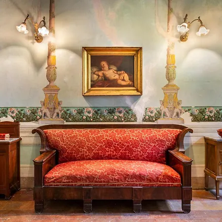 In An 1800s Frescoed With Panoramic Solarium And Historic Park - Mastrangelo