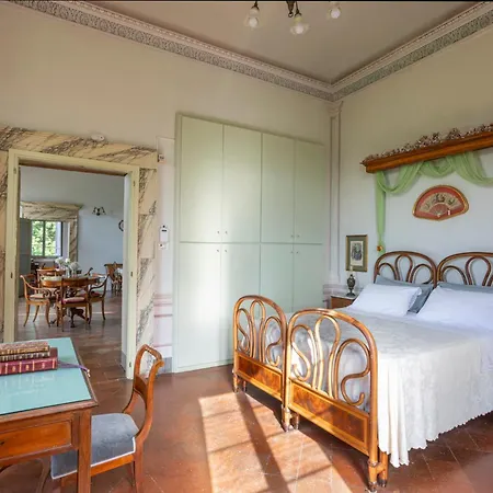 In An 1800s Frescoed With Panoramic Solarium And Historic Park - Mastrangelo Bed & Breakfast Colli del Tronto