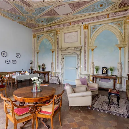 Bed & Breakfast In An 1800s Frescoed With Panoramic Solarium And Historic Park - Mastrangelo