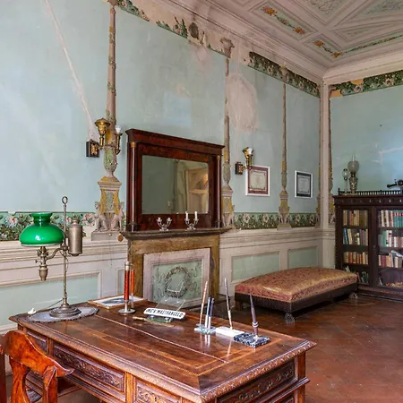 In An 1800s Frescoed With Panoramic Solarium And Historic Park - Mastrangelo * 库里德尔特伦托