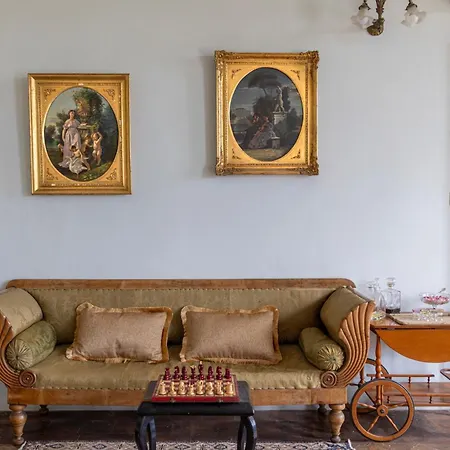 In An 1800s Frescoed With Panoramic Solarium And Historic Park - Mastrangelo Bed & Breakfast Colli del Tronto