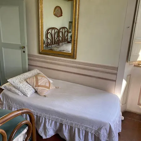 In An 1800s Frescoed With Panoramic Solarium And Historic Park - Mastrangelo *